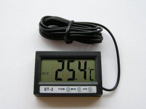 Битов термометър за външна и вътрешна температура